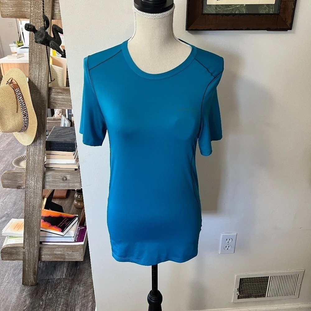 Patagonia Poly Spandex Lightweight Base Layer T Shirt Short Sleeve Outdoor XS